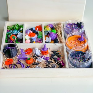 Halloween Play Dough Kit Wood
