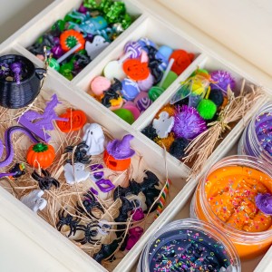 Halloween Play Dough Kit Wood