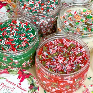 Mutlu Noeller Minyatür Süslemeli 4 lü Set