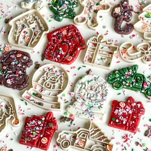 8’li Yılbaşı Bitkisel İçerikli Oyun Hamuru ve Kurabiye Kalıbı Seti