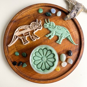 Triceratops Dinozor Organik Kesme Kalıbı 16*8cm Mega Boy