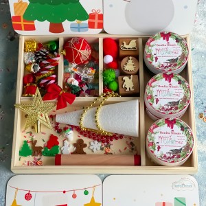 Yılbaşı Ağacını Süsle Oyun Hamuru İle Duyusal Oyun Kiti