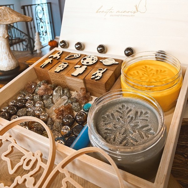 Phases of the Moon Play Dough Kit